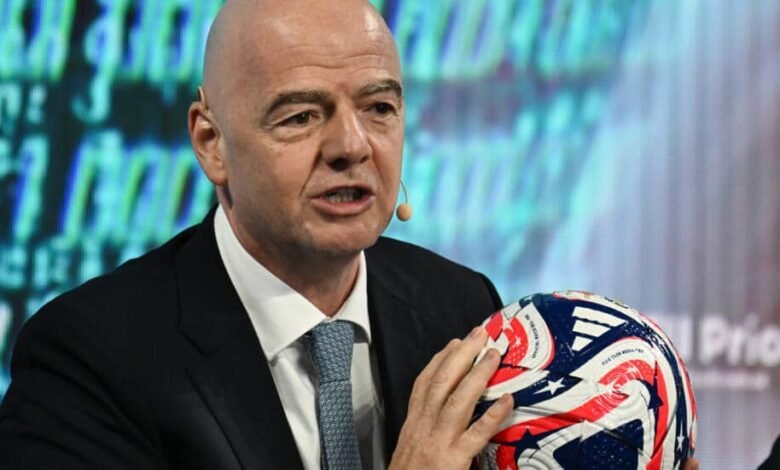 رئيس-الفيفا-يدافع-عن-منح-السعودية-حق-استضافة-كأس-العالم-2034