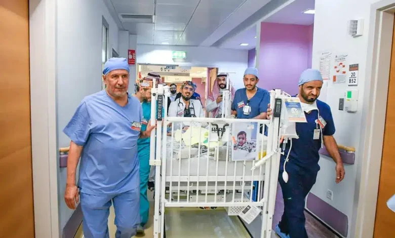 السعودية-تعلن-نجاح-عملية-فصل-توأم-سيامي-سوري