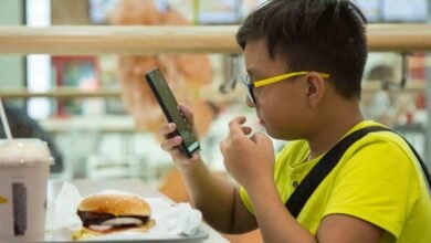 دعوة-منظمة-الصحة-العالمية-لحماية-الأطفال-من-آثار-تسويق-الأغذية-الضارة