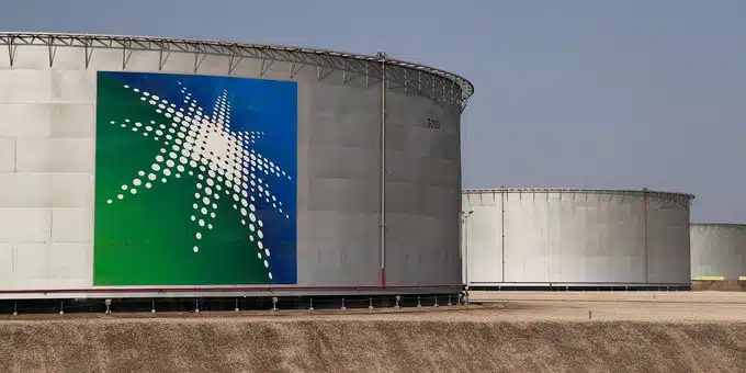 السعودية-تفاجئ-الأسواق-برفع-أسعار-النفط-أكثر-من-المتوقع