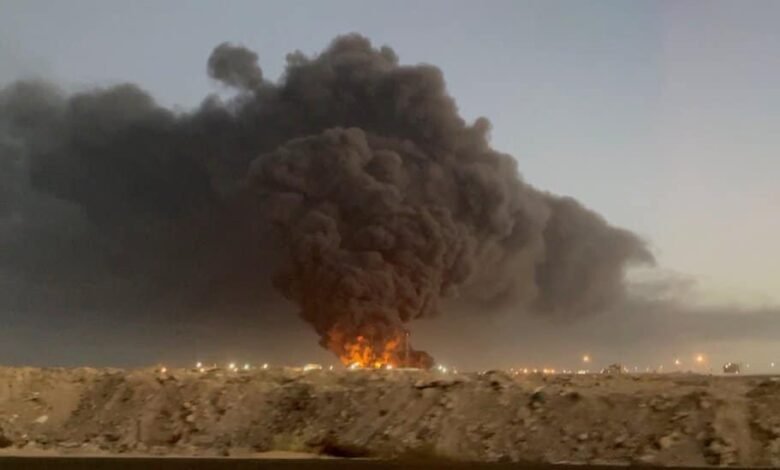 الإيكونومست:-الحوثيون-يهددون-باستئناف-الهجمات-على-السعودية-وسط-أزمة-مالية-متفاقمة