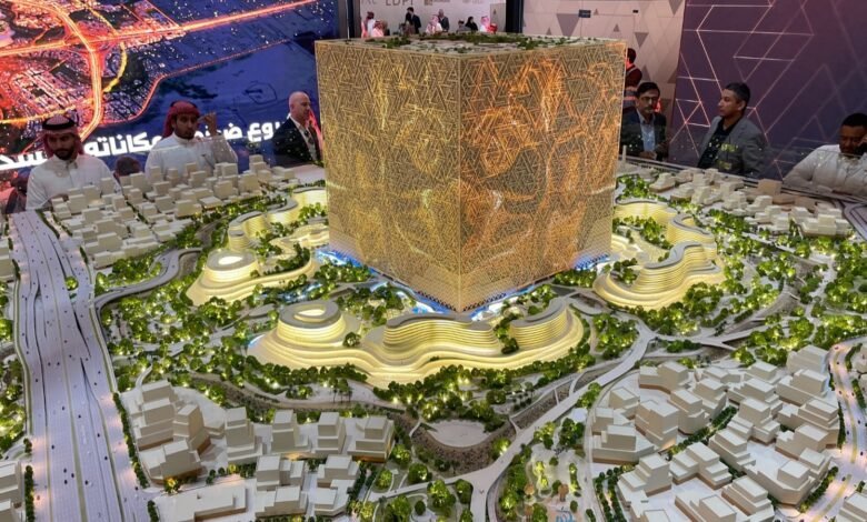 بلومبيرغ:-السعودية-تعيد-تقييم-خطط-تشييد-ملاعب-جديدة-وتتجه-لتجديد-القائم-منها